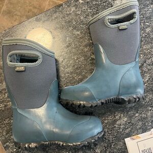 Bogs Kids Blue and Gray Boots